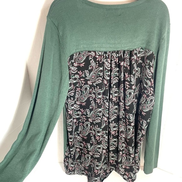 NWT 52 Seven Solid Evergreen Front and Paisley Back Women’s Crew Neck Sweater. - Picture 11 of 16